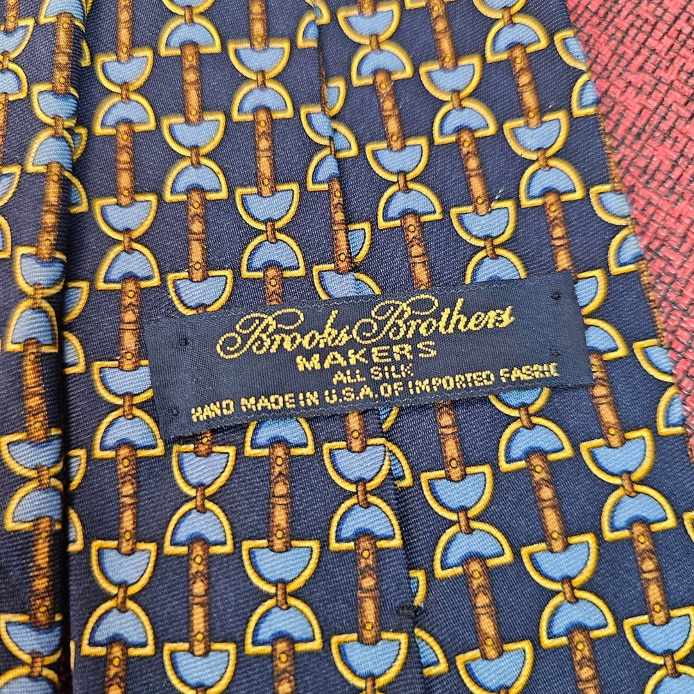 Vintage 80s Brooks Brothers Makers Silk Tie Navy Gold Equestrian Ivy League USA - Picture 4 of 8